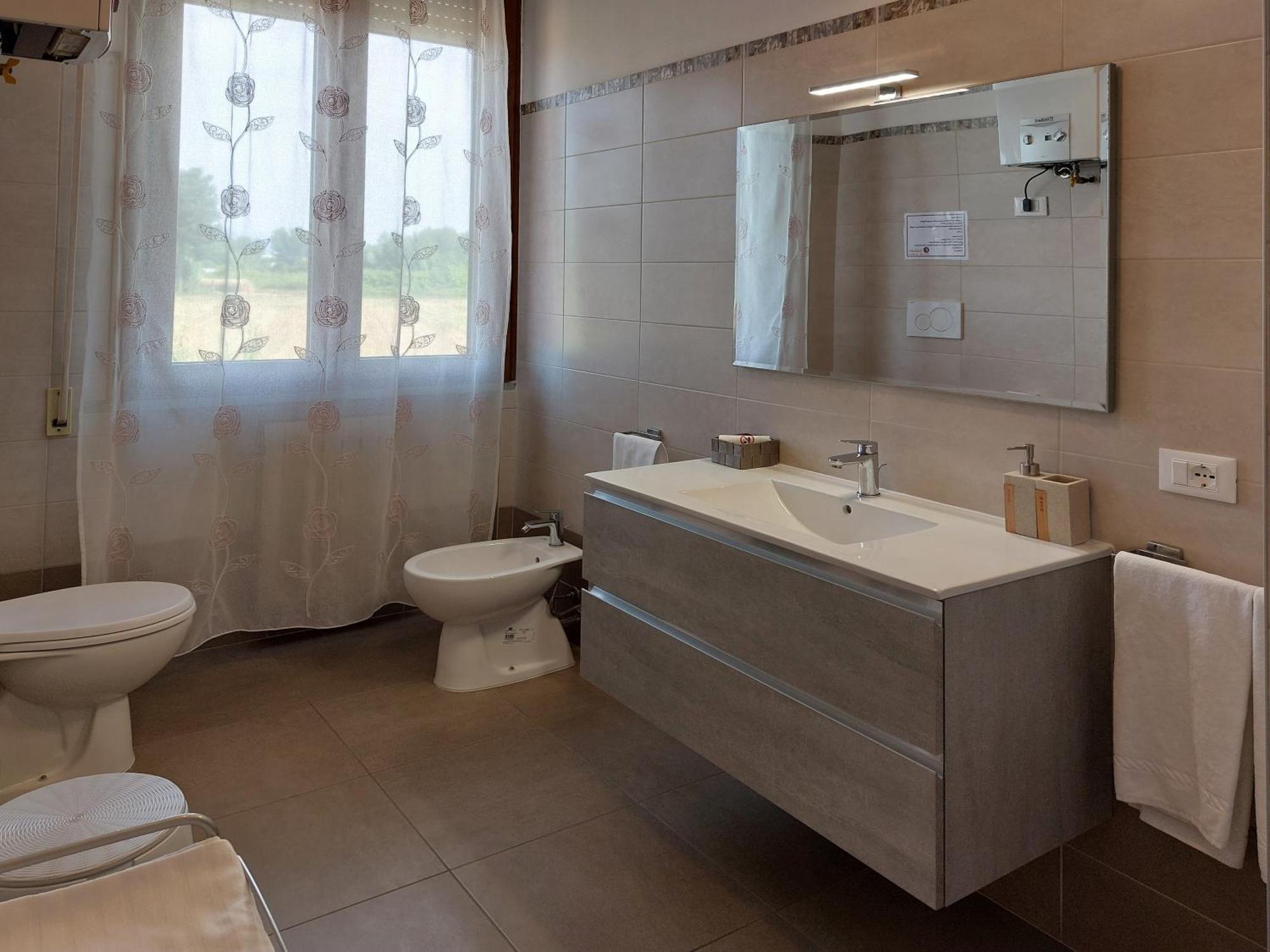 B&B Soleluna Пиза Екстериор снимка